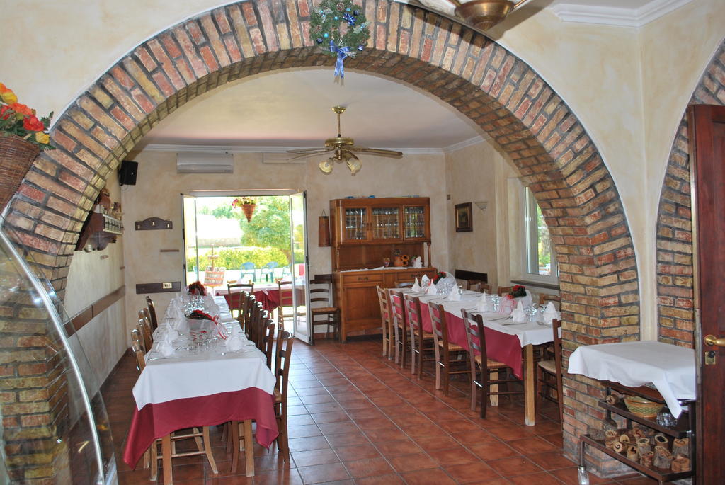 Agriturismo La Valle Di Ceri Cerveteri Eksteriør billede